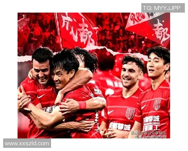 成都足球队实力引发热议球迷与专家观点交锋解析